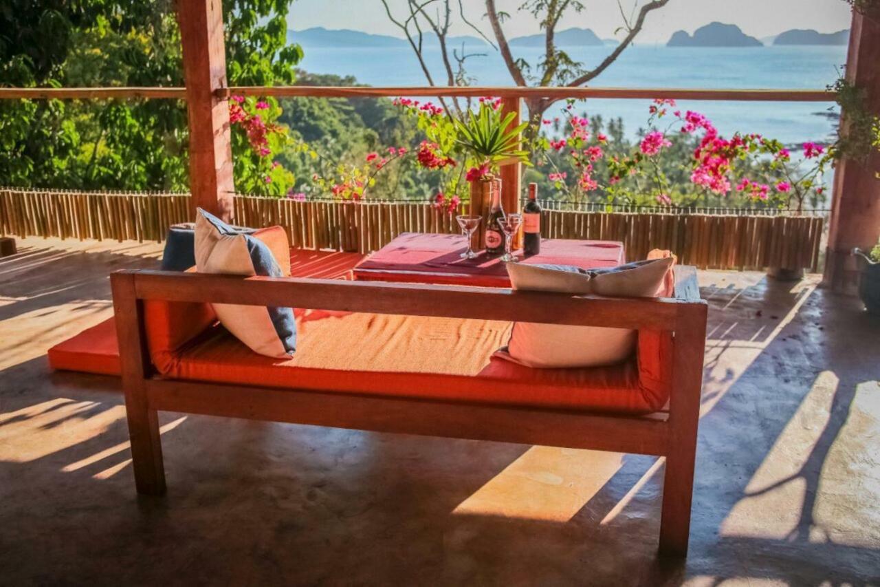 Hostel Lexias And Workspace - El Nido
