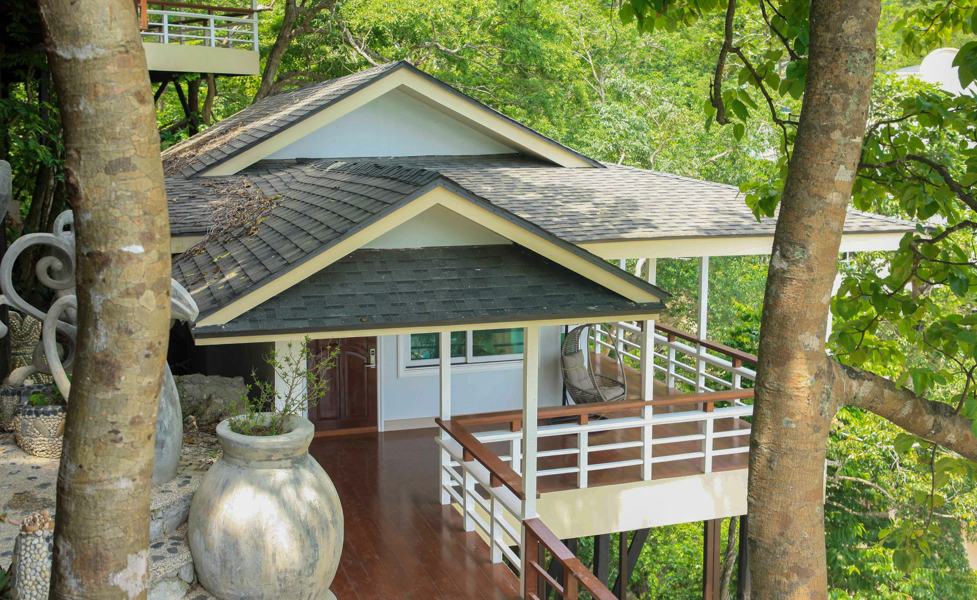 Resort Matinloc Island 4*