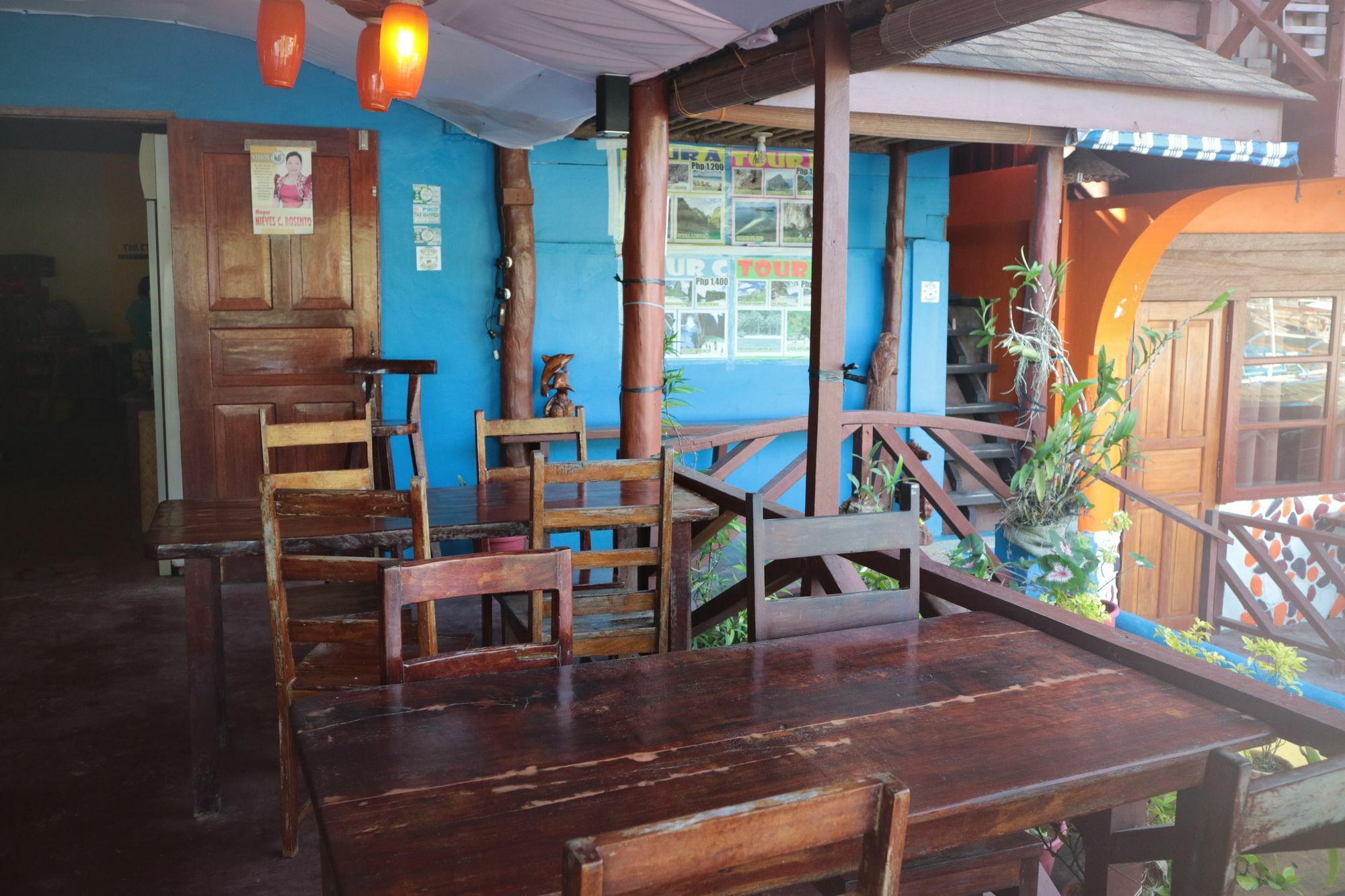 Hotel Corner And Restaurant