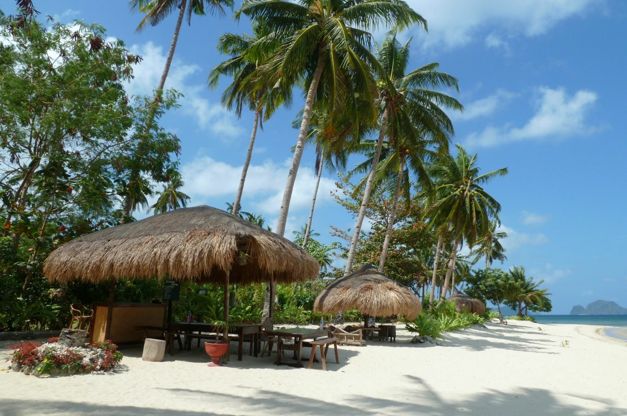 Hotel Las Cabanas Beach Resort