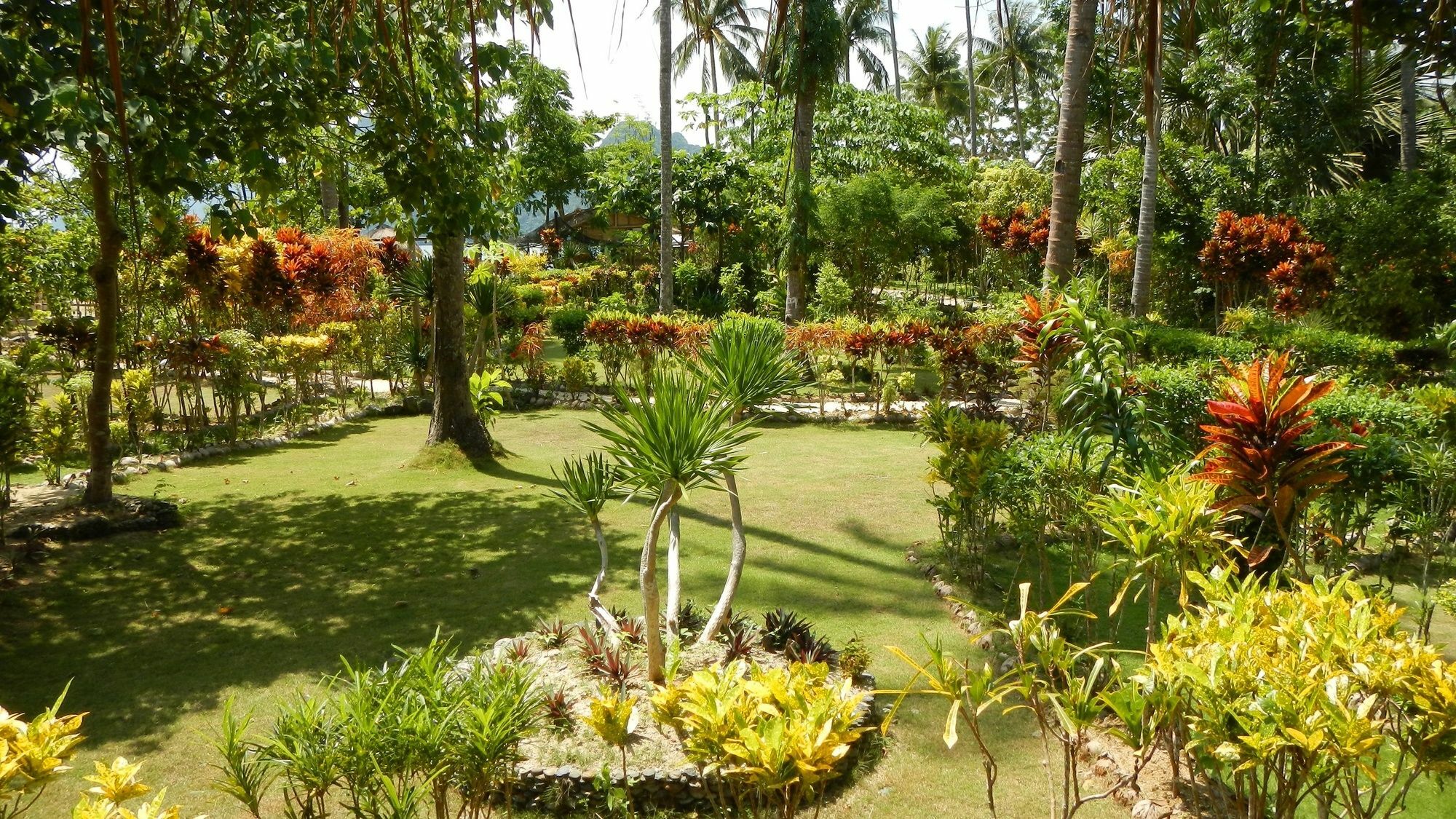 Las Cabanas Beach Resort El Nido