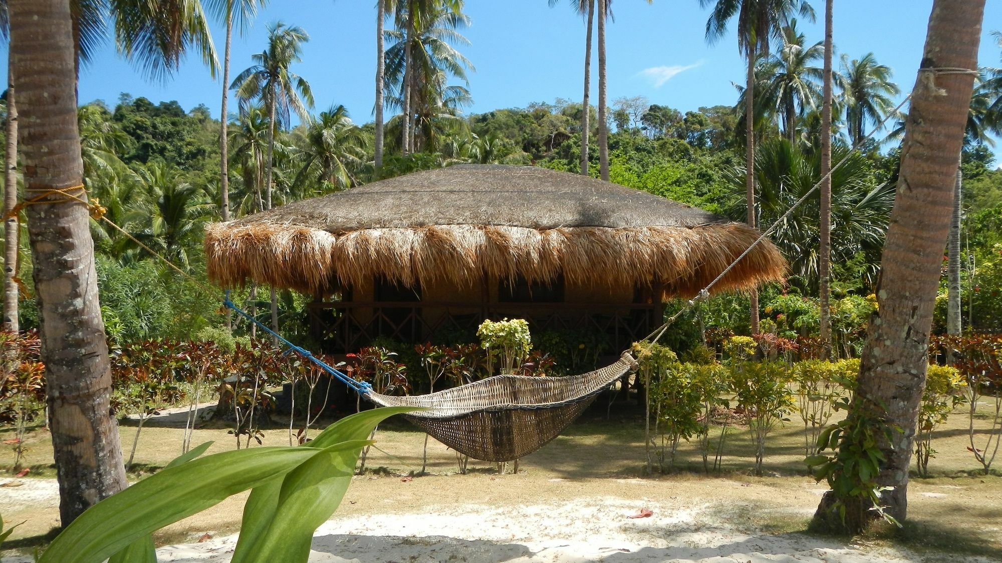 Hotel Las Cabanas Beach Resort 2*