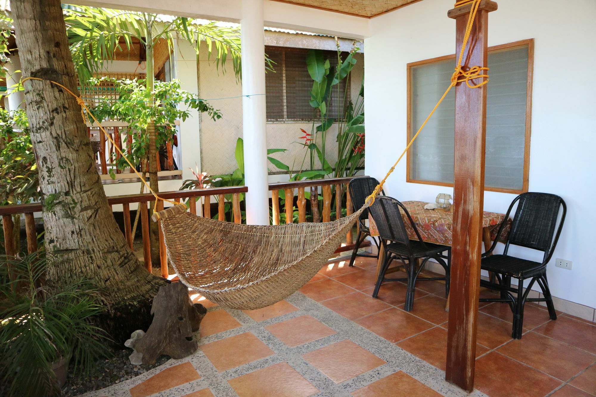 Golden Monkey El Nido