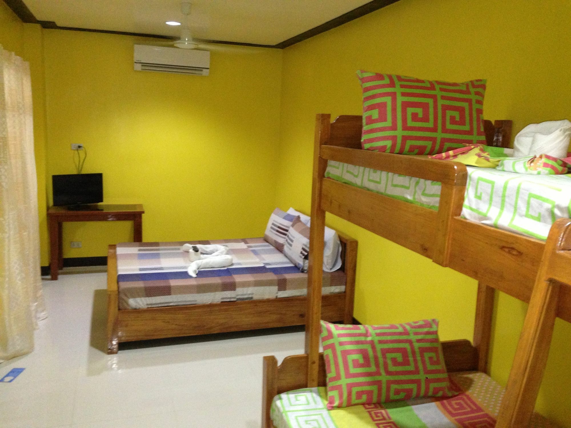 Citrine Travel Lodge