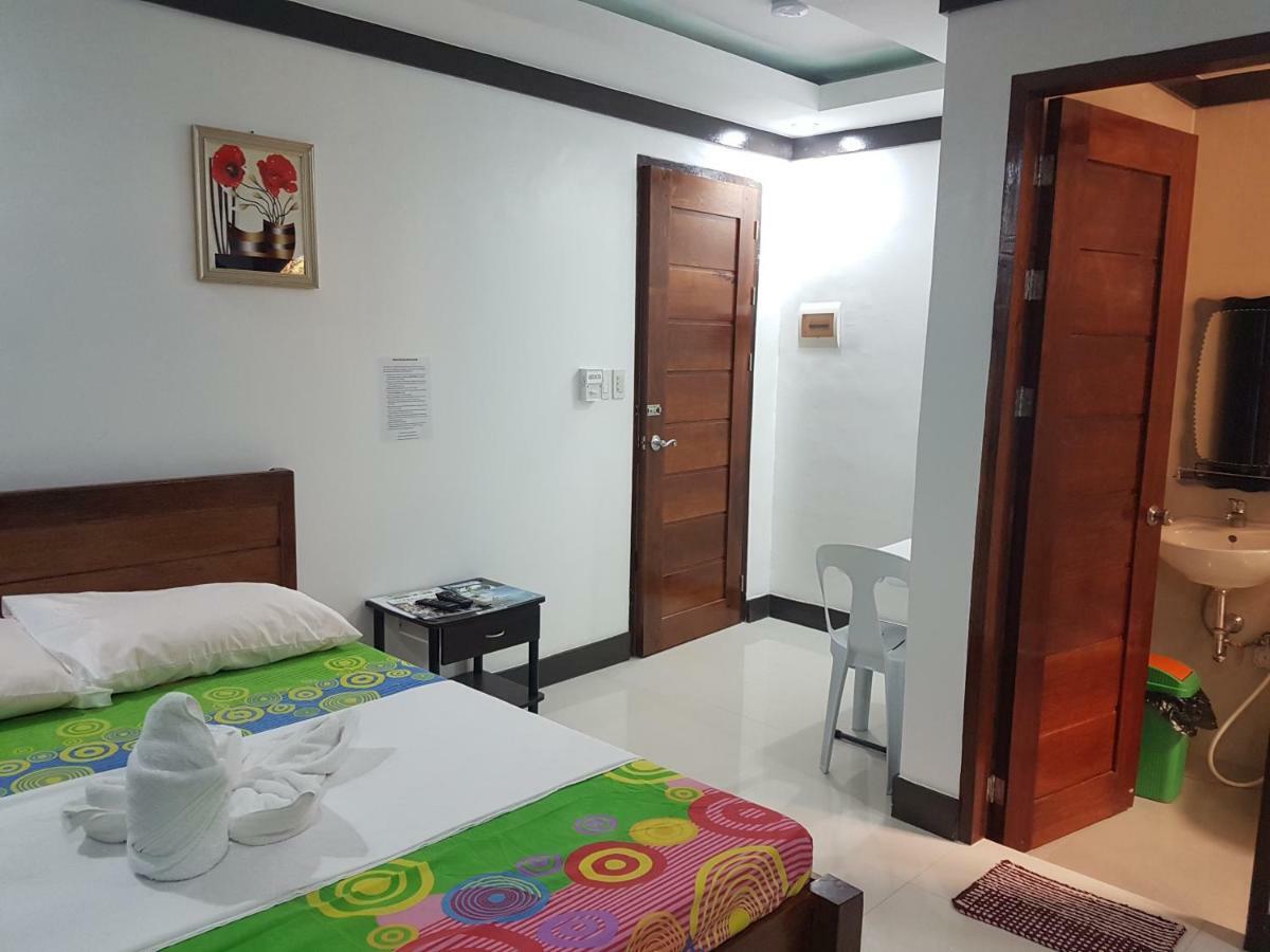 Jace's Travellers Inn El Nido