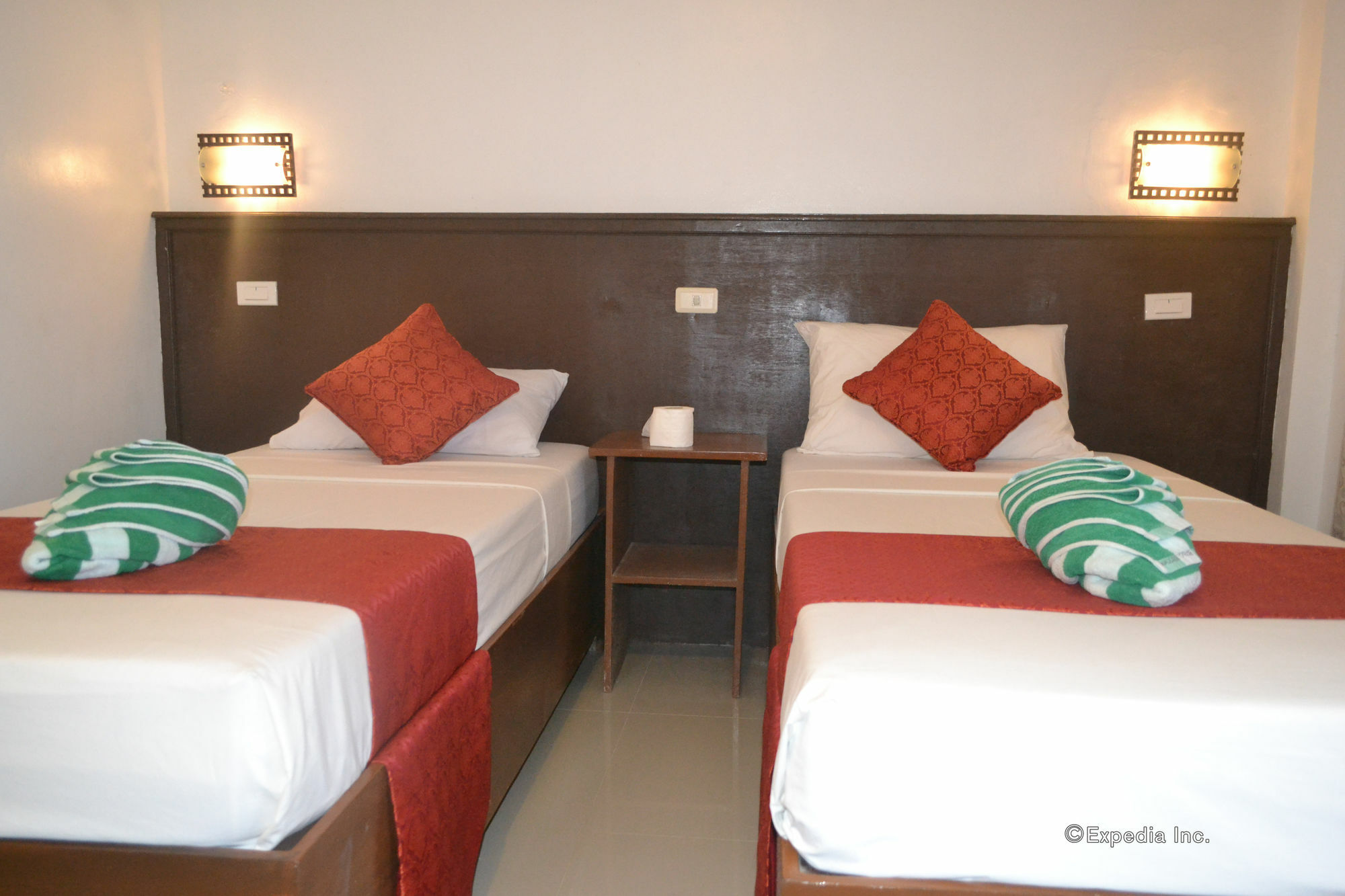 Orange Pearl Beach Resort El Nido