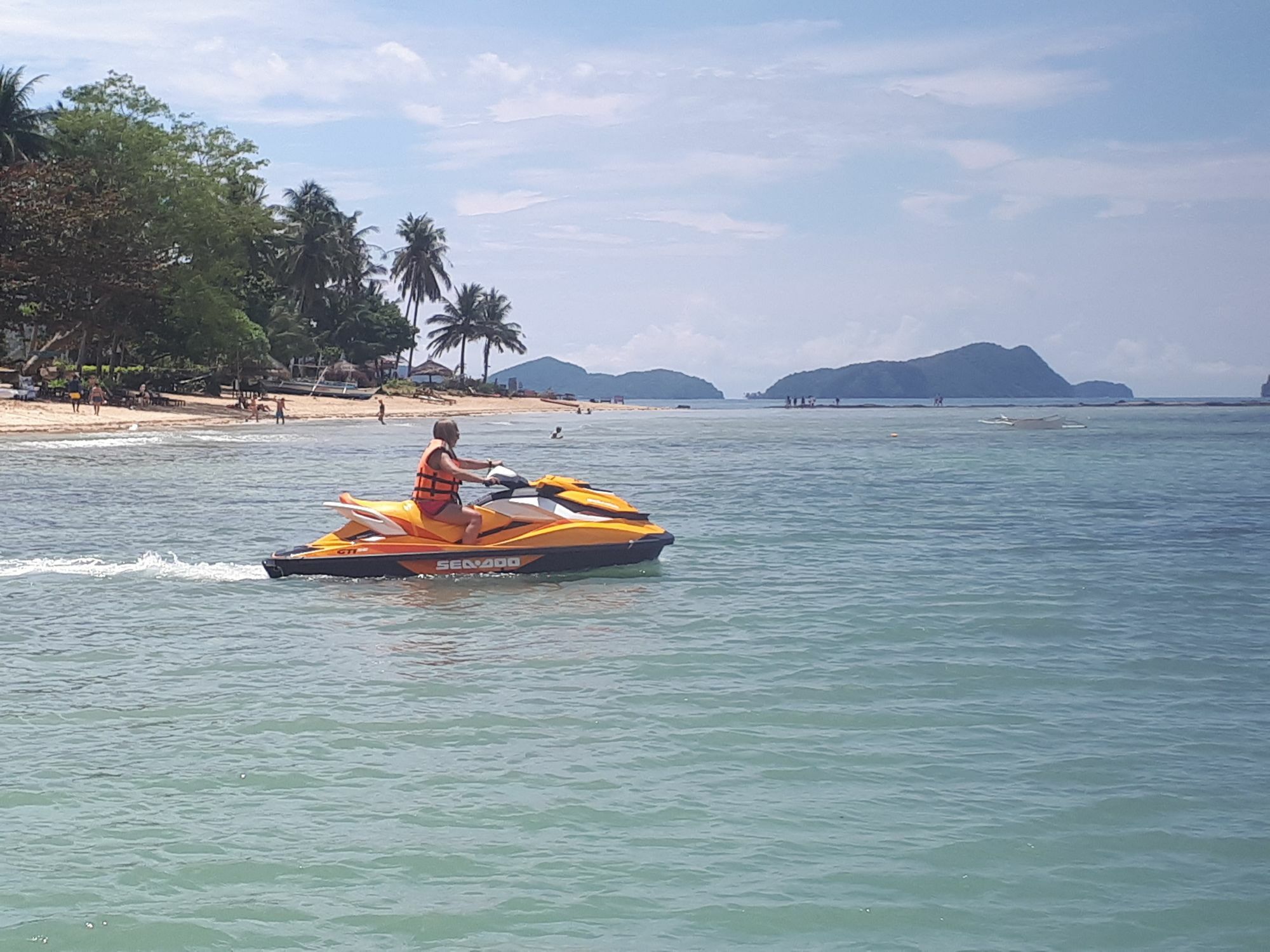 Orange Pearl Beach Resort El Nido