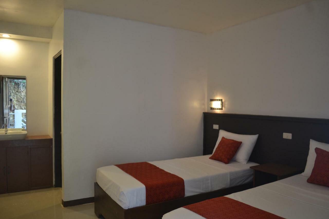 Orange Pearl Beach 2* El Nido