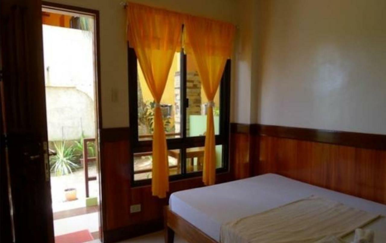 Hotel Desert Rose 2*