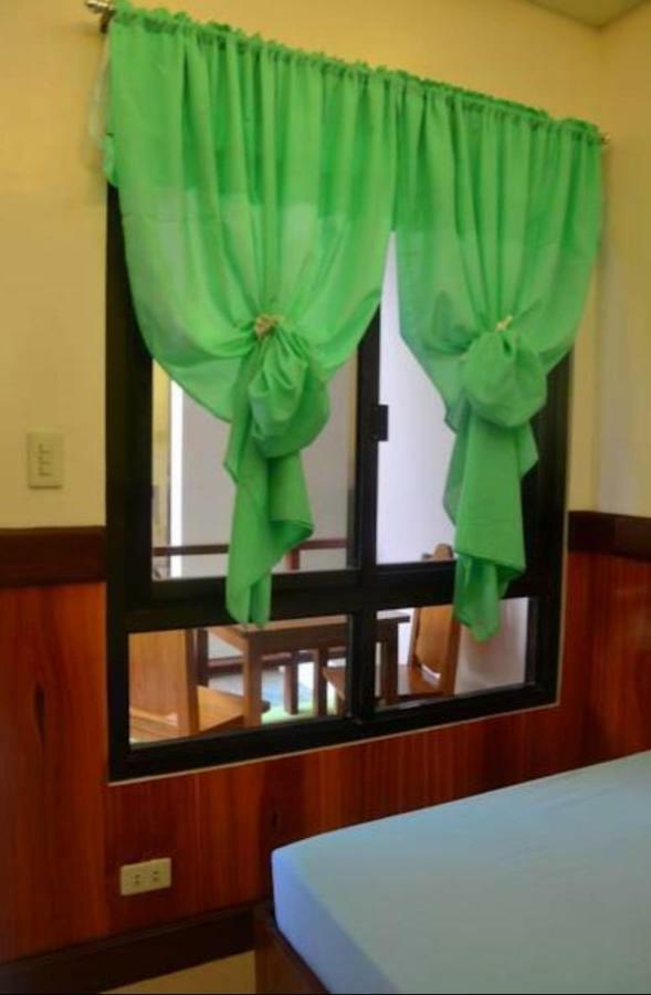Desert Rose Hotel