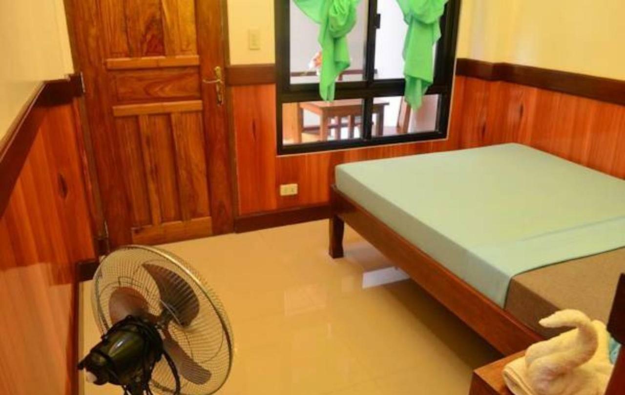 Desert Rose Hotel El Nido