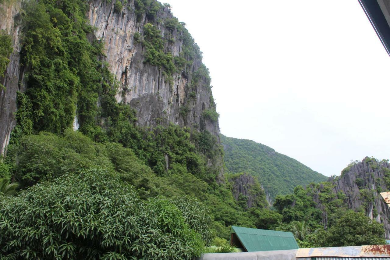 Cliffside El Nido