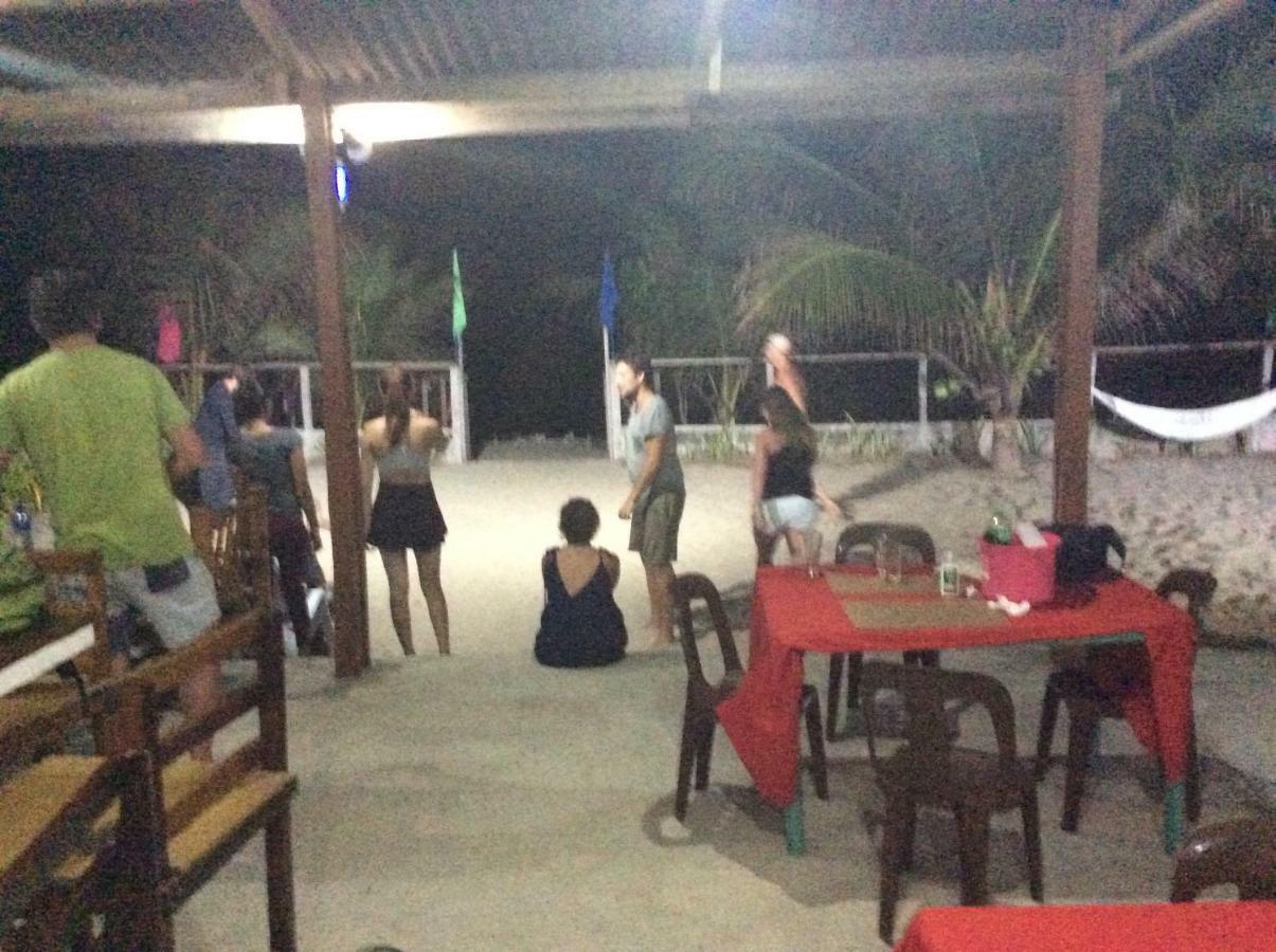 Bucana Beachfront Guest house El Nido