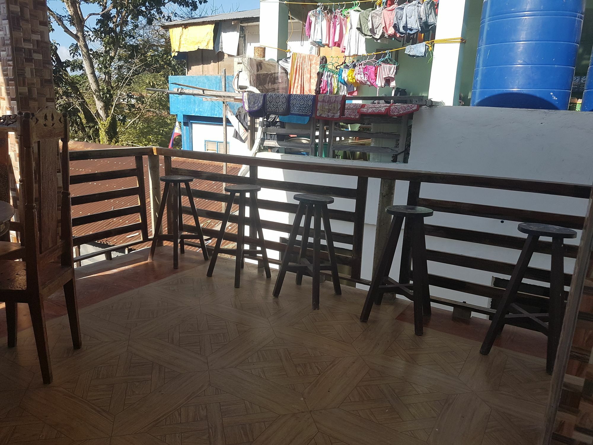 Pad's Inn 2*