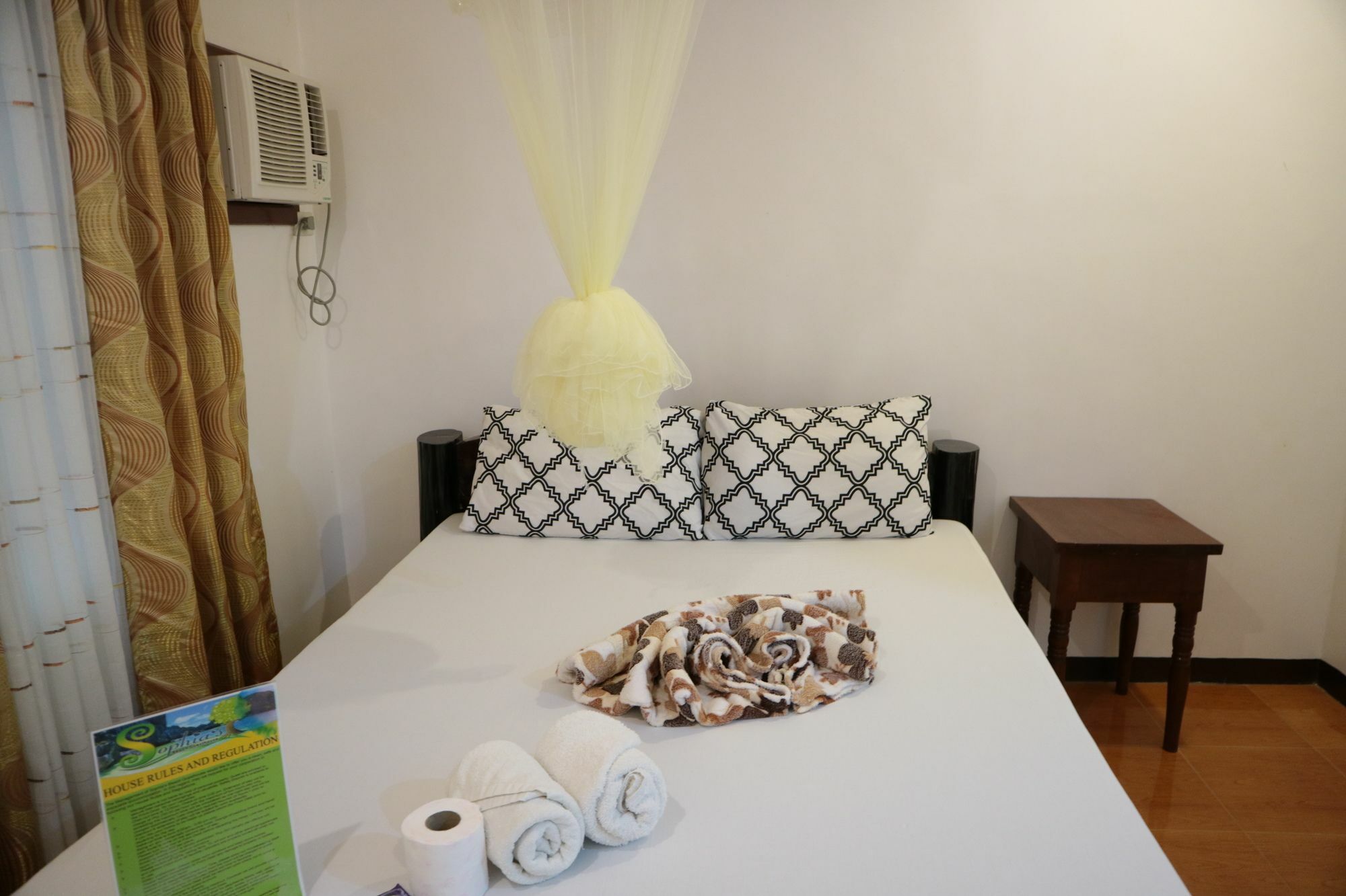bahay-panuluyan Sophias 2*