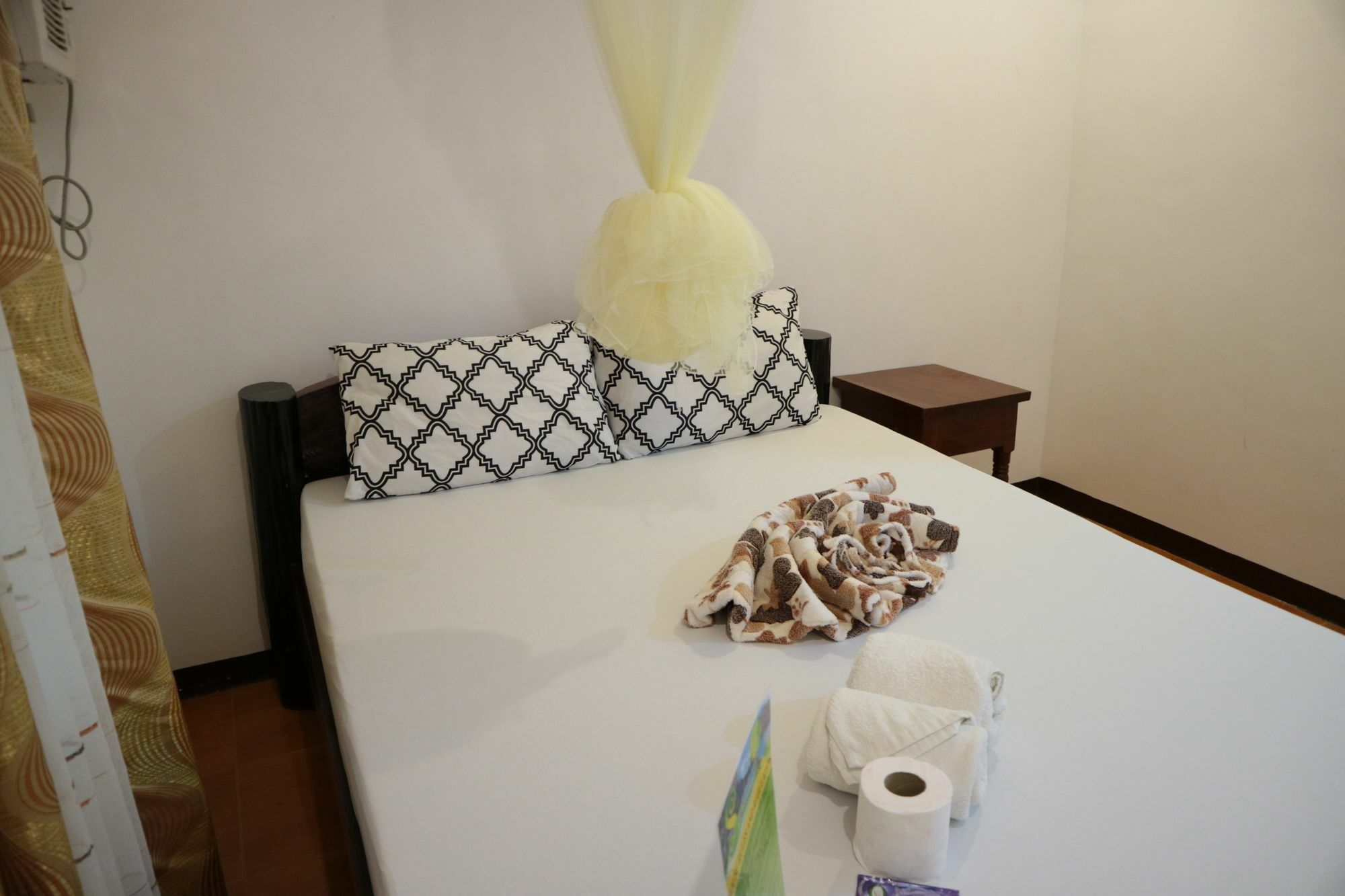 bahay-panuluyan Sophias 2*