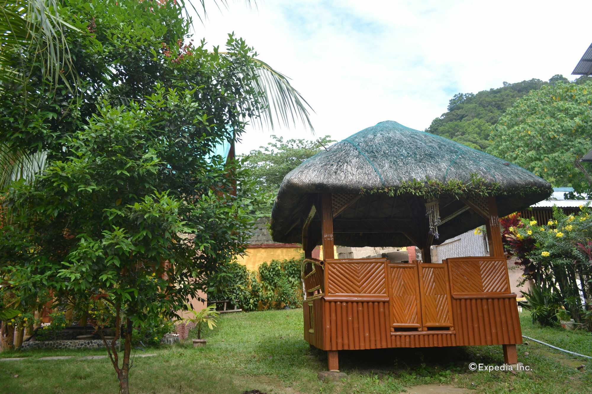 Jurias Garden 2*