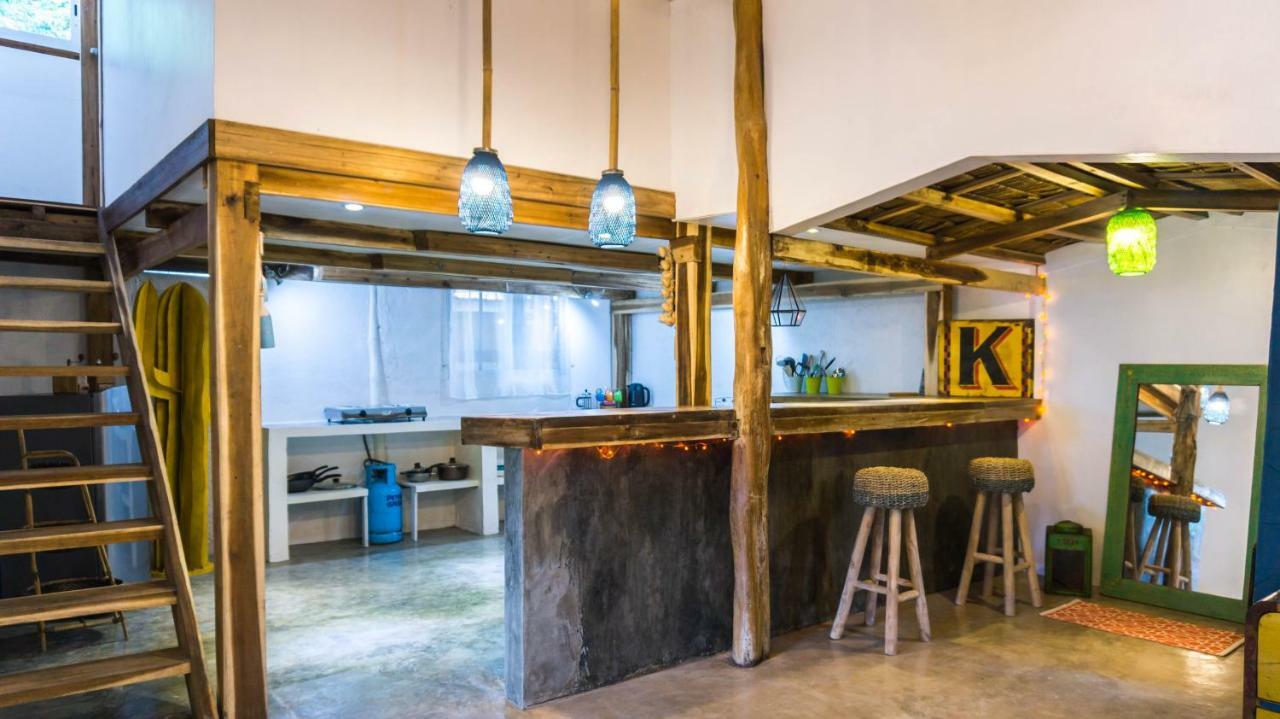 Apartment Garden Loft 90sqm In The Heart Of El Nido- 2 Bedrooms *