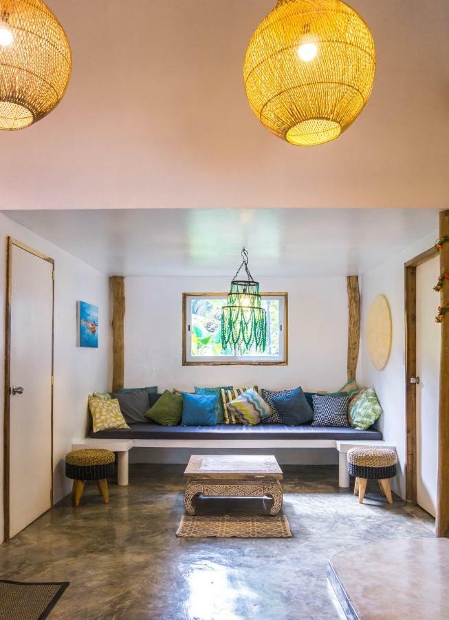 Garden Loft 90sqm In The Heart Of El Nido- 2 Bedrooms Apartment