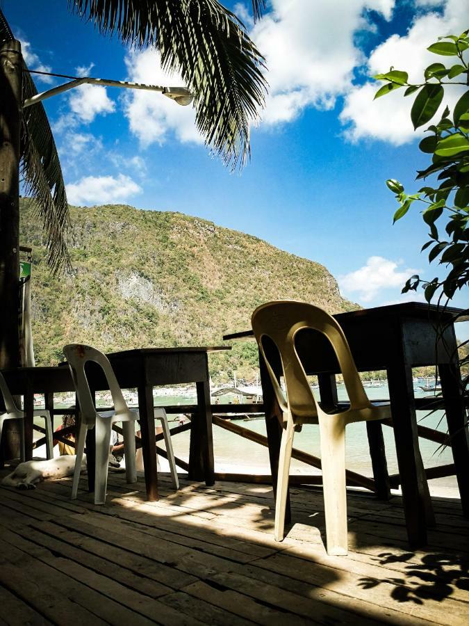 Joyful * El Nido