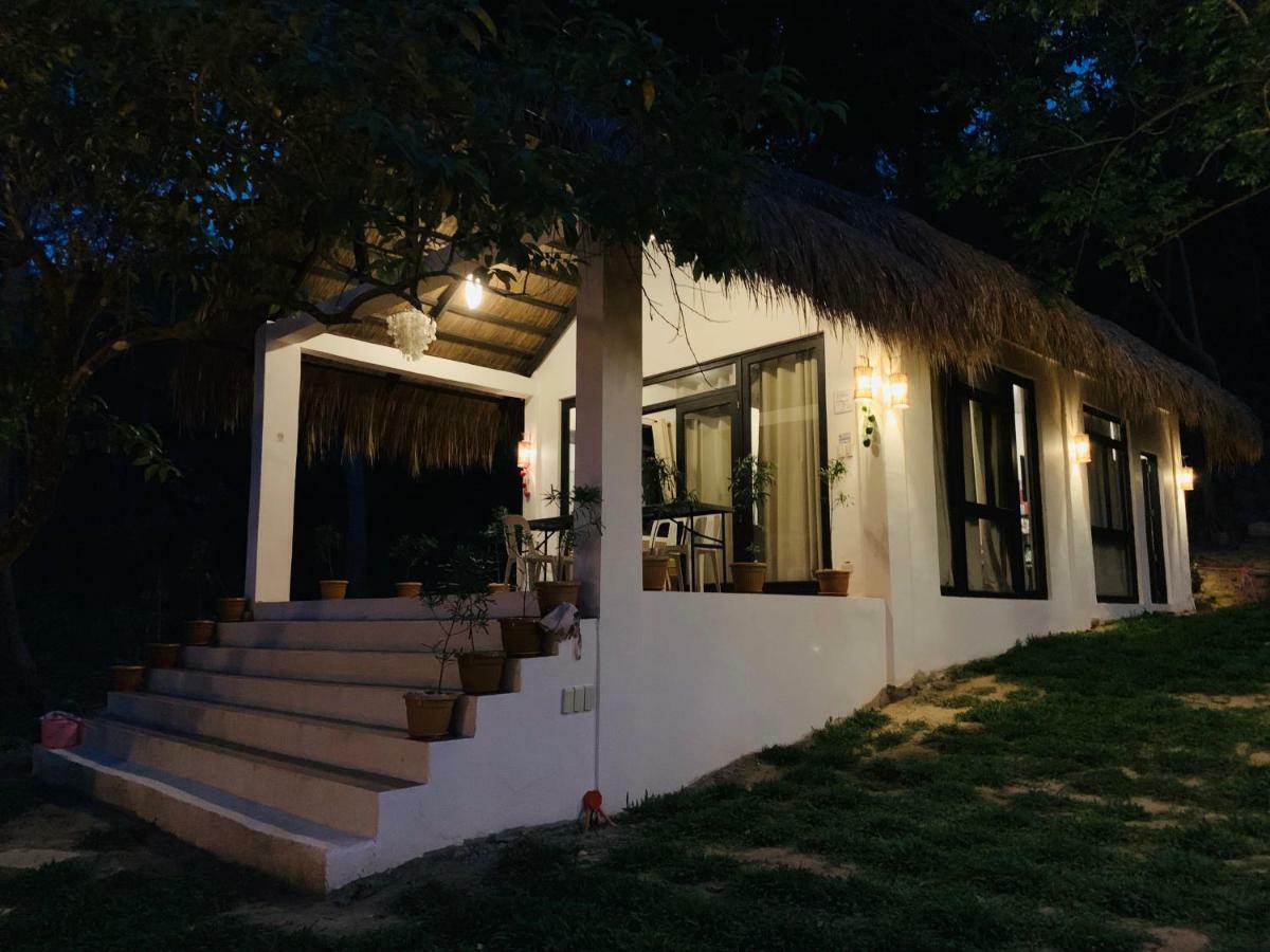 Moon Villa *