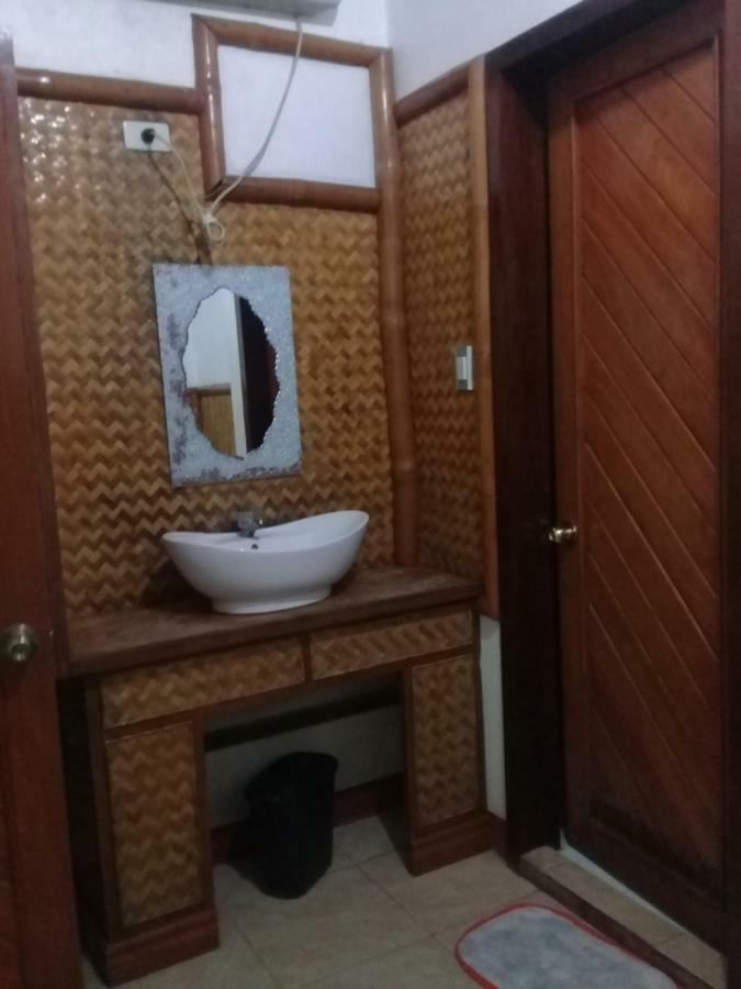 Rainforest Hotel El Nido