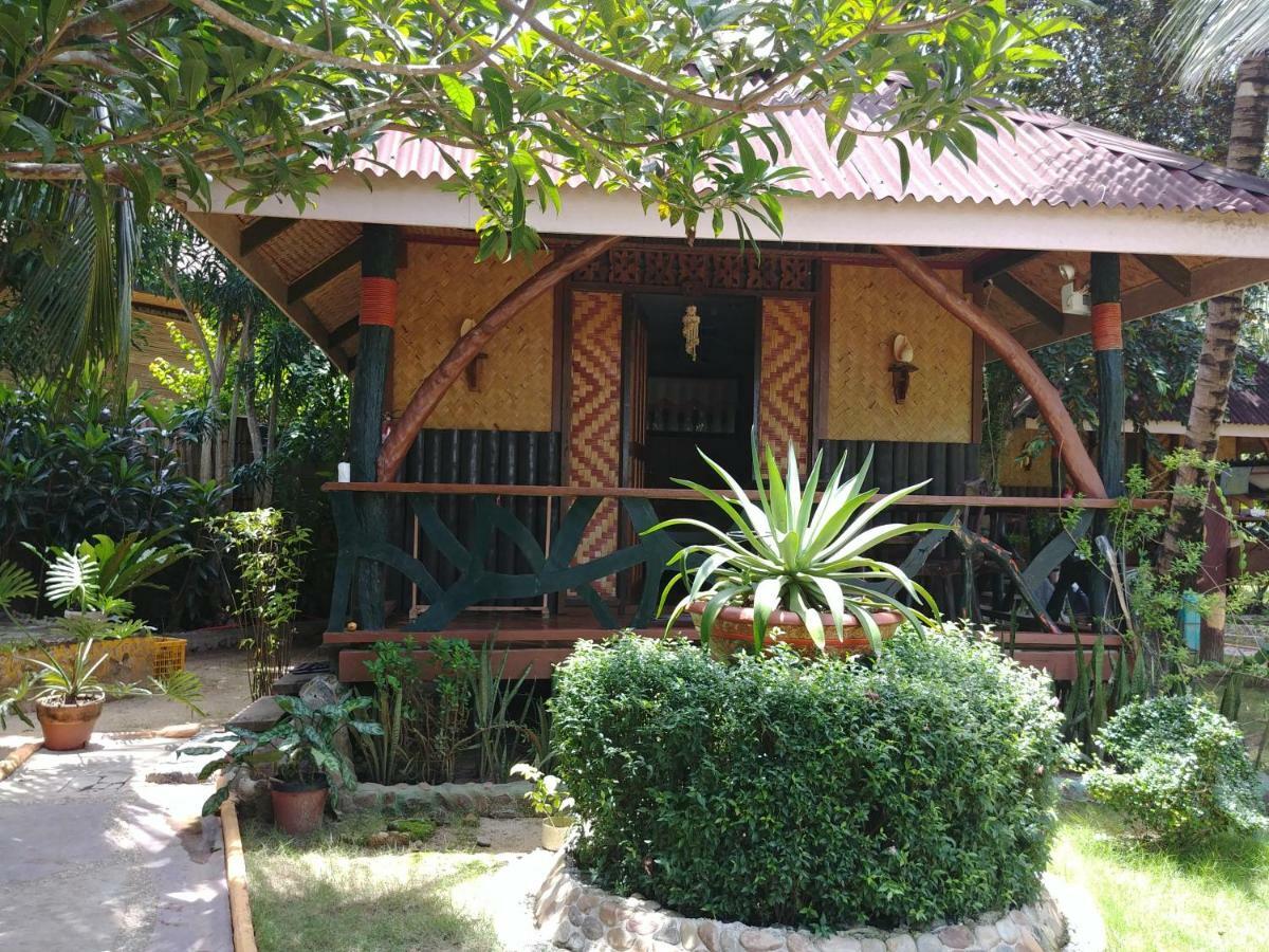 Kalinga Beach Bed & Breakfast 2*