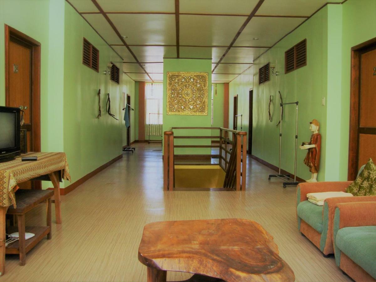 Lolo Oyong House 2* El Nido