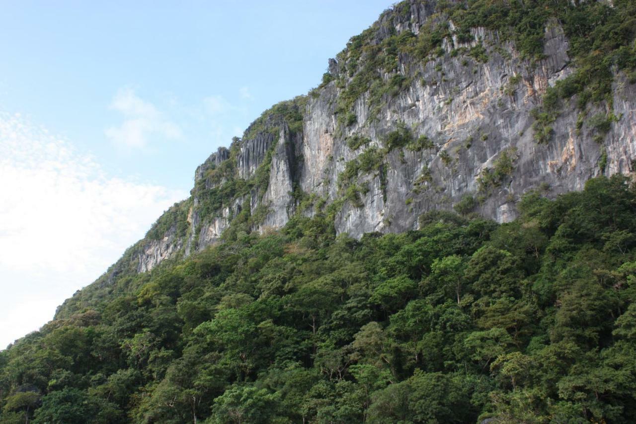 Lolo Bob's El Nido