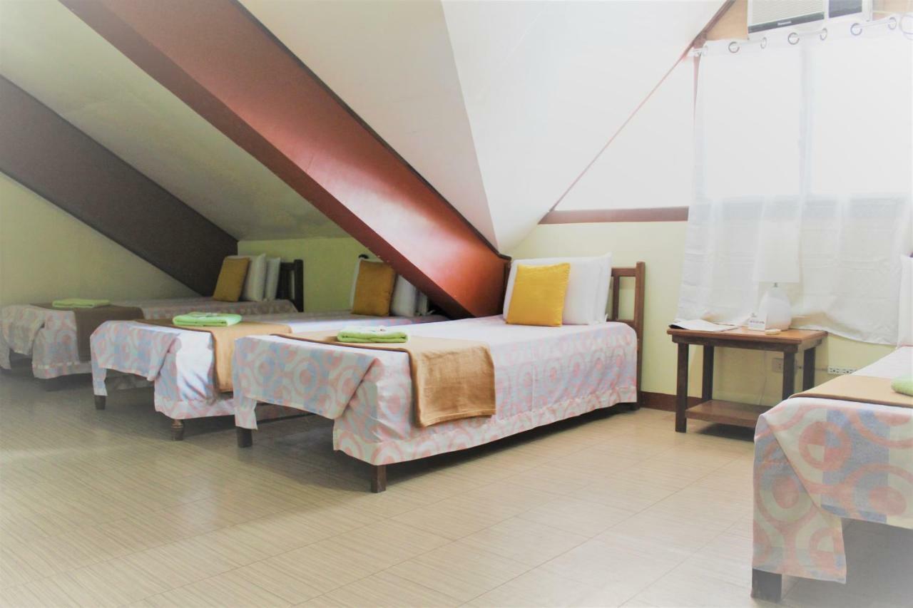 Lolo Oyong House 2*