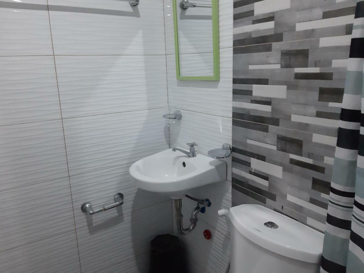 Hotel Oyo 712 Island Hop Nido
