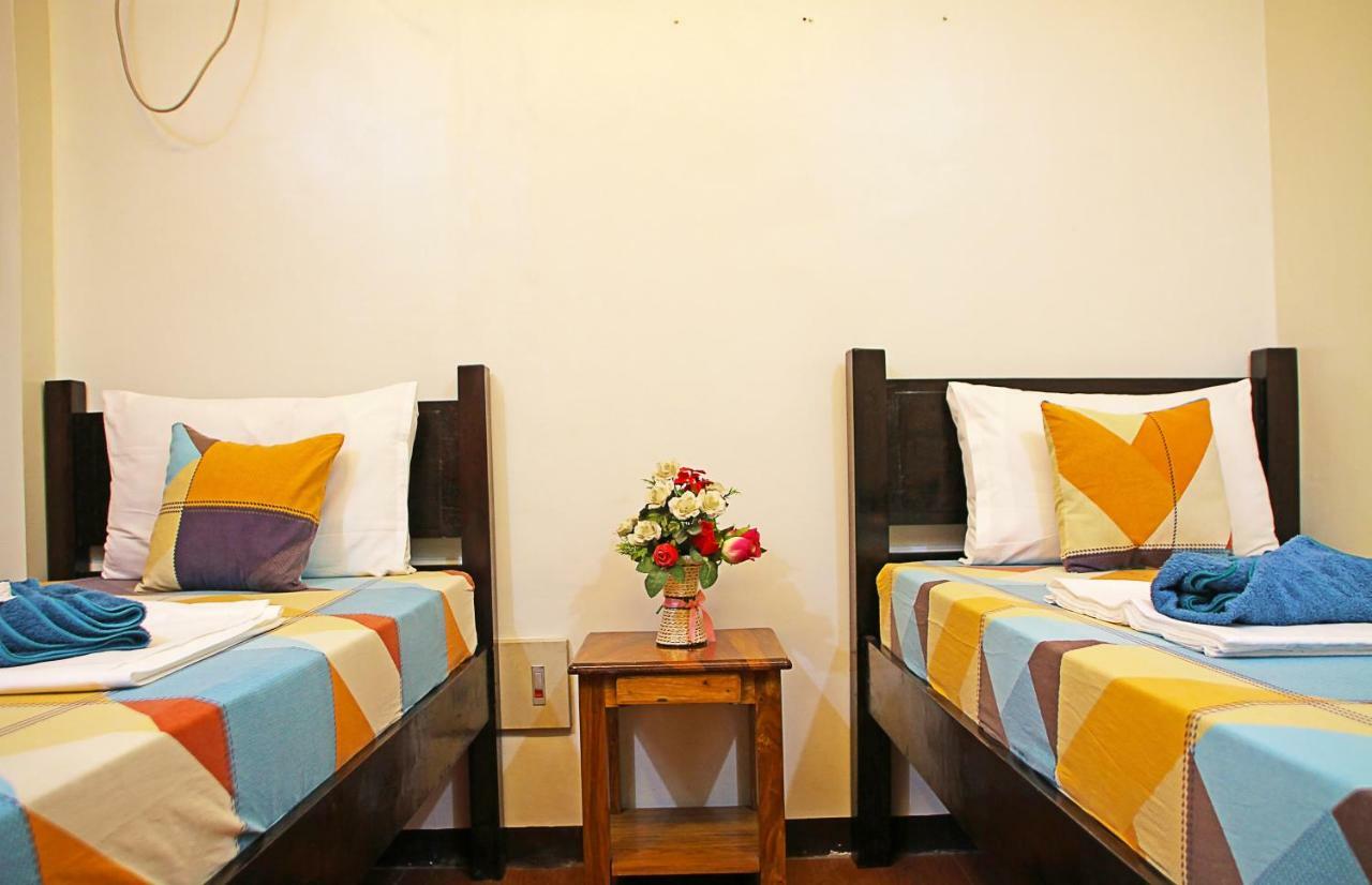 Seaslugs Travellers El Nido