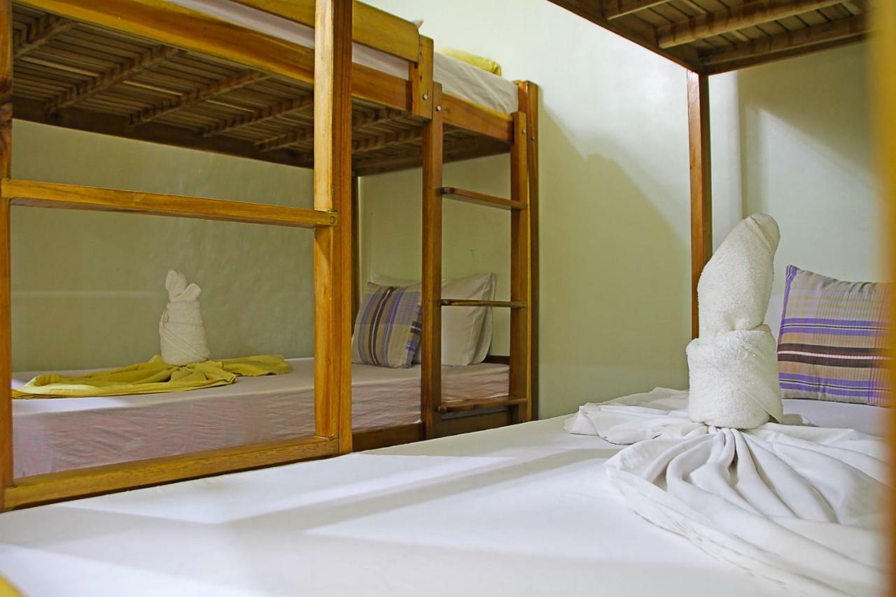 Seaslugs Travellers Inn El Nido