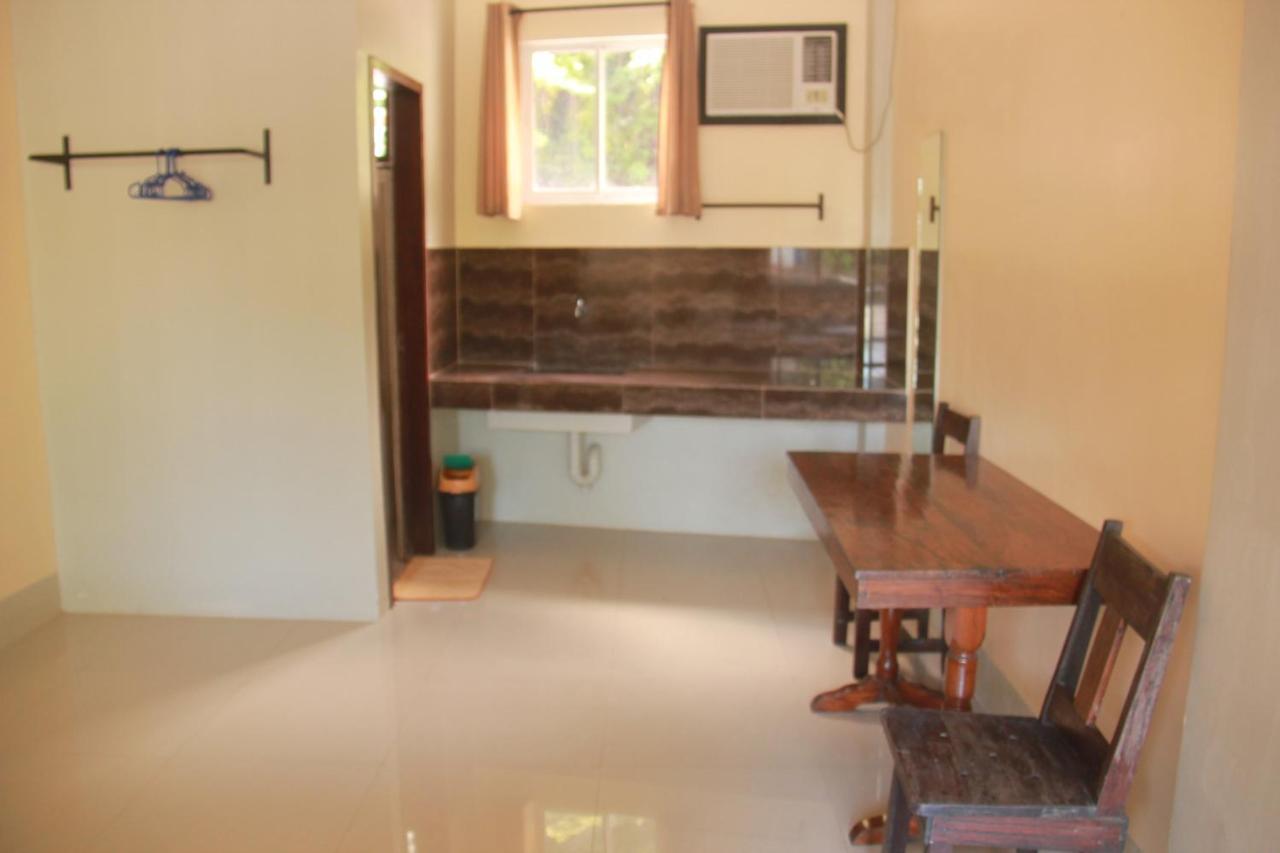 Galourique Inn 2*