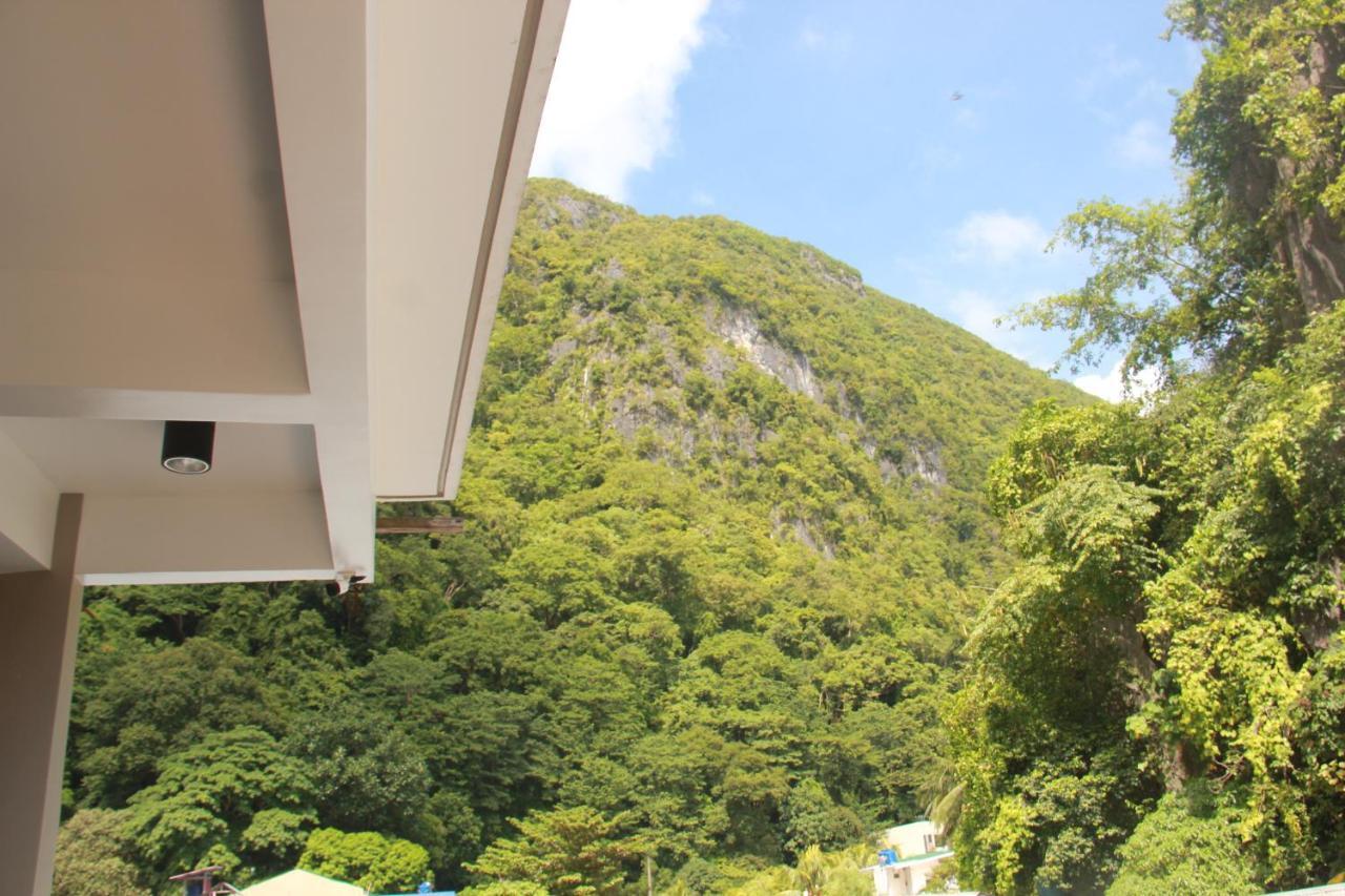 Galourique Inn El Nido