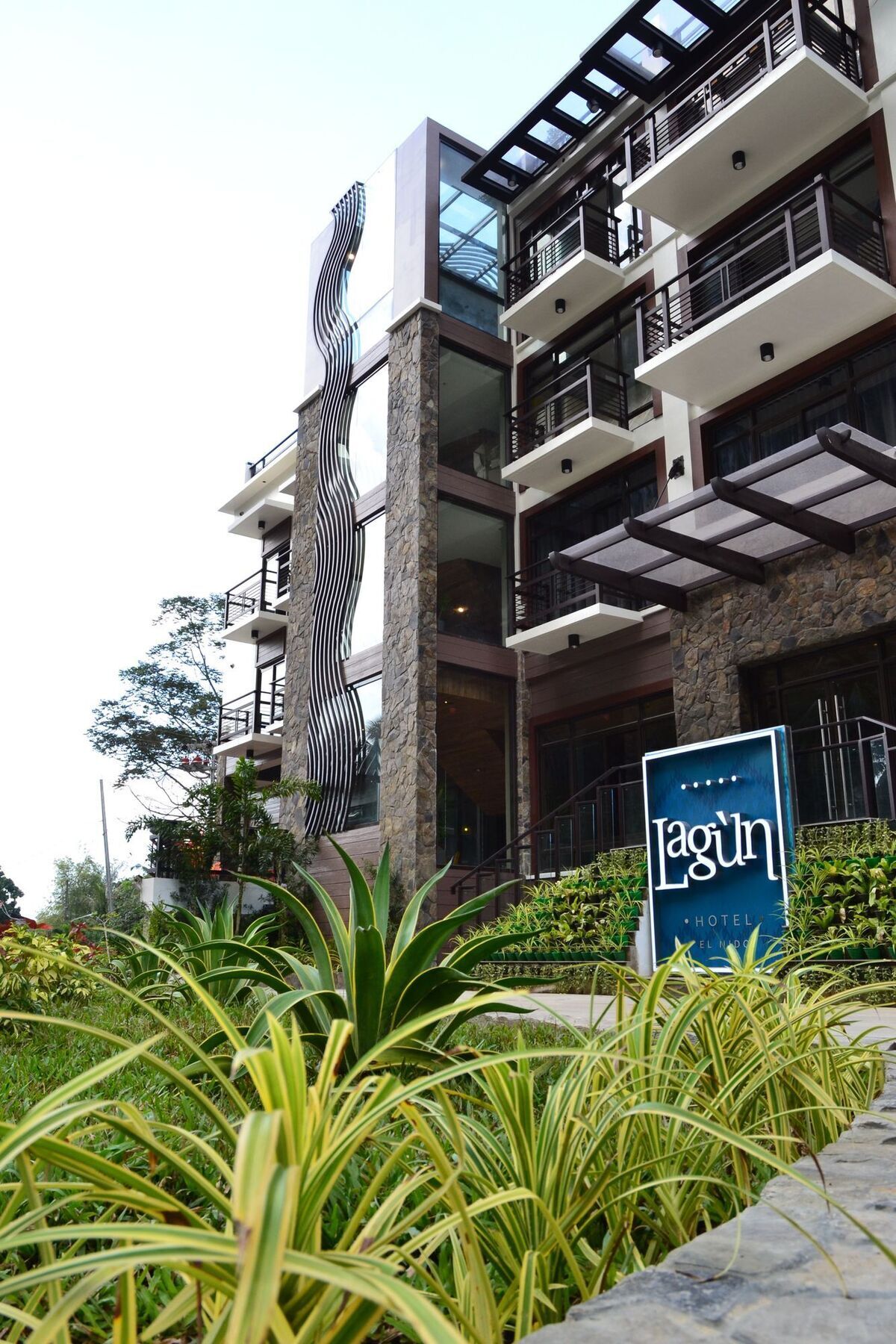 Lagun Hotel 4*