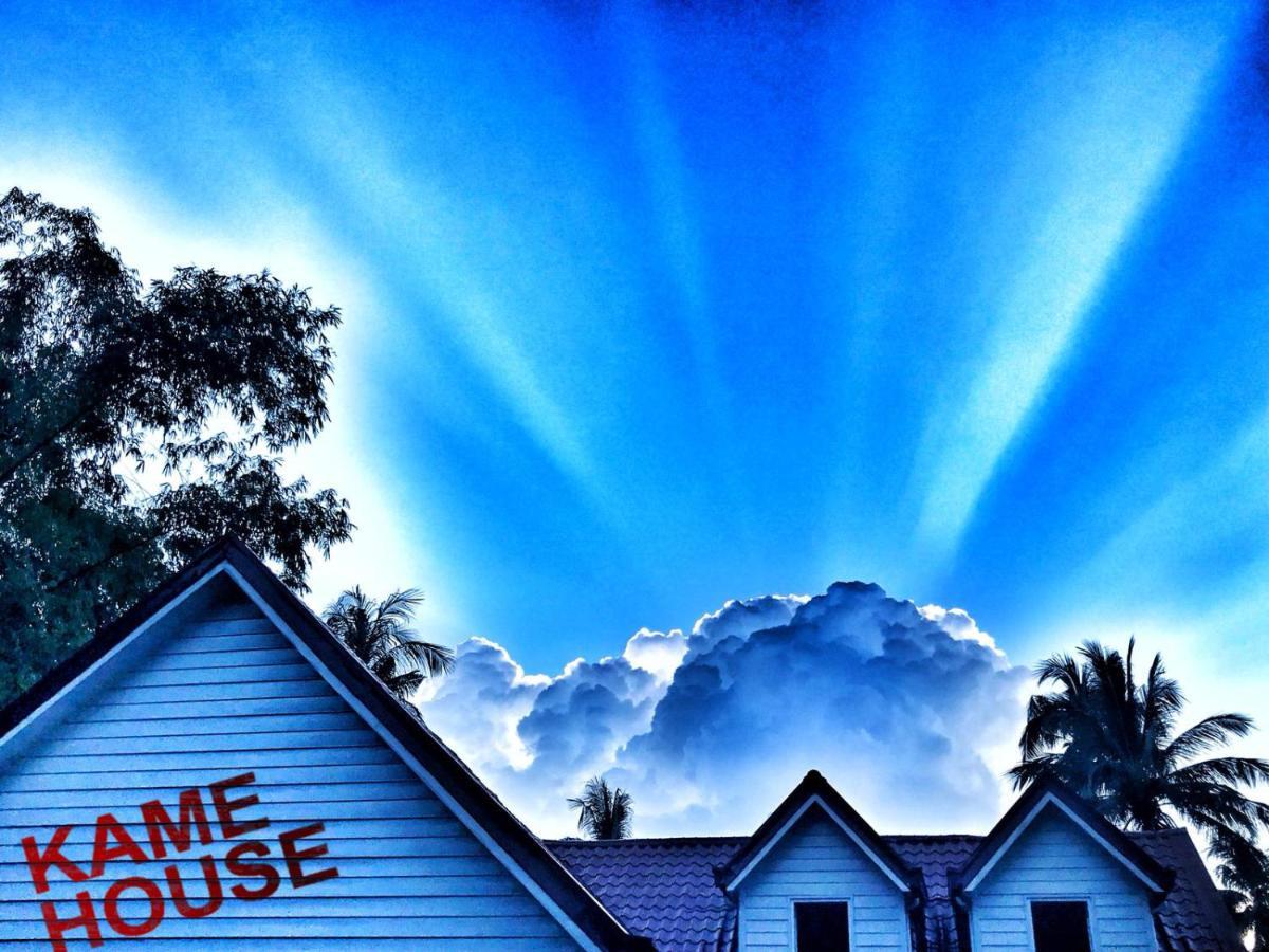 Hostel Kame House *