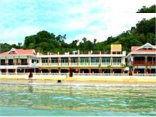 El Nido Beach Hotel *