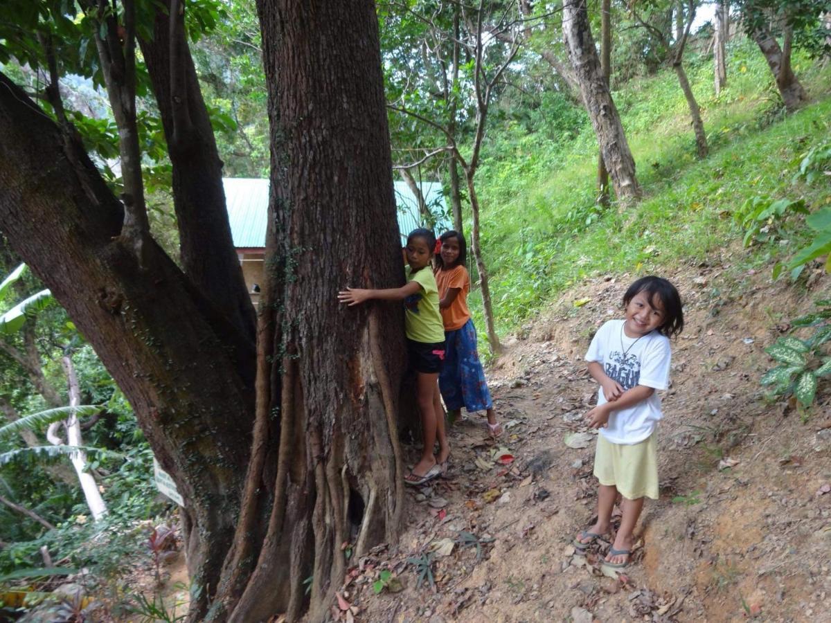 Camp Talusi Hilltop Overlooking Campeggio El Nido