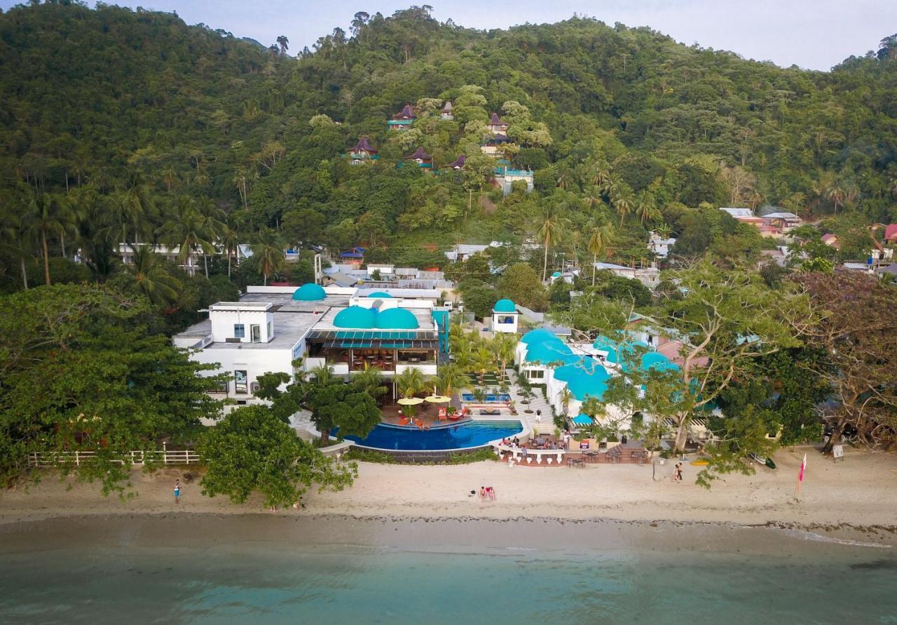 Weekends Resort 4*