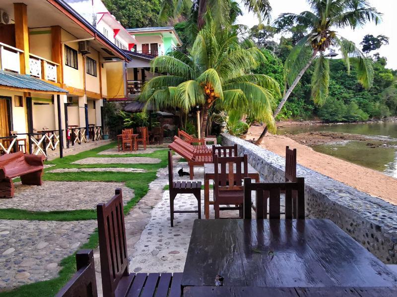 Four Seasons Seaview Resort 3*