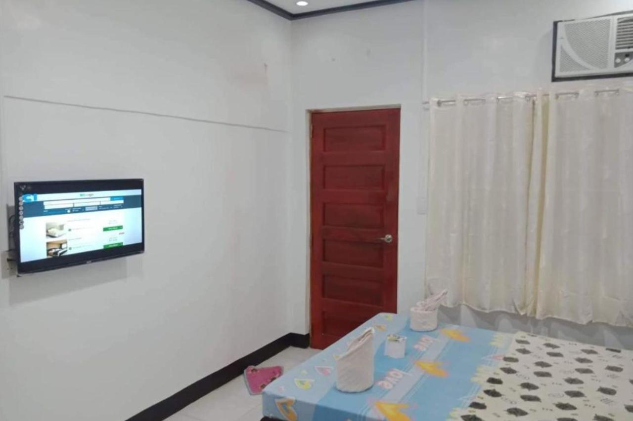 Hotel Oyo 689 Mando Mango 2*