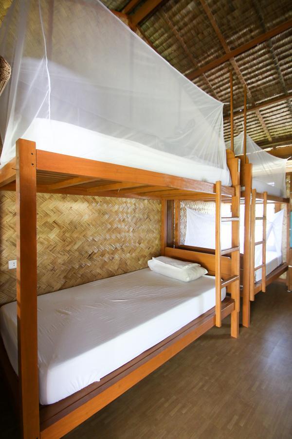 Hostel Where2next Nacpan El Nido
