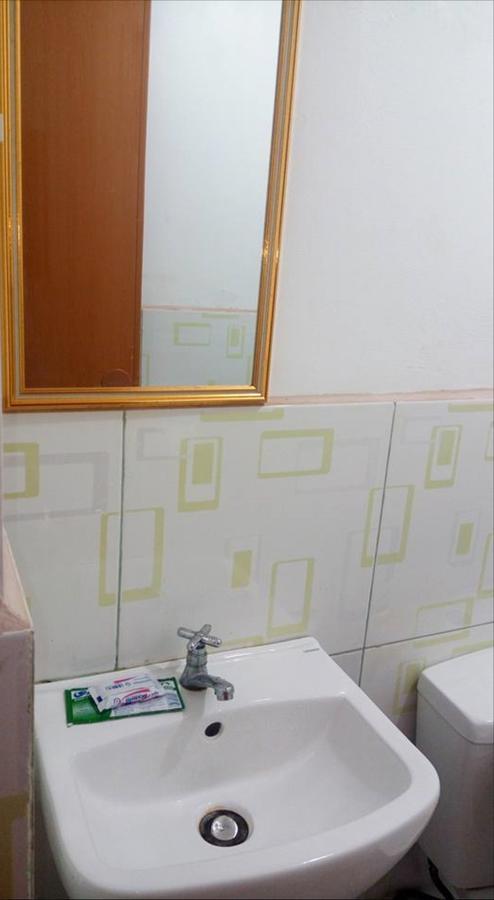 Hotel Oyo 689 Mando Mango 2*